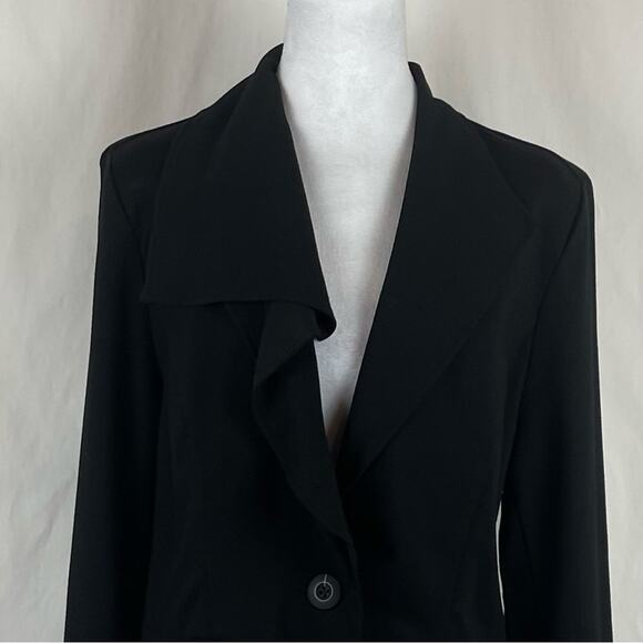 CAbi Black Ruffled WhimsiGoth Feminine Jacket Blazer NWOT Size S - Picture 3 of 12